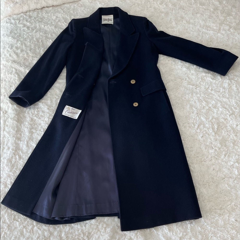 100% cashmere vintage Neiman Marcus coat